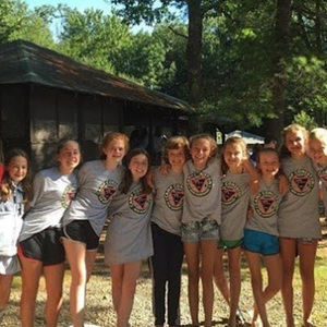 Meet your Posher, Elizabeth